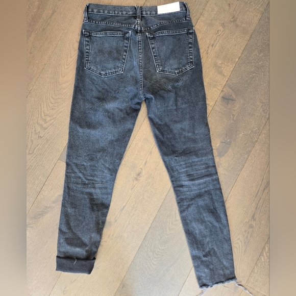 RE/DONE The 70s Comfort Stretch High Rise Stove Pipe in Washed Noir Size 26 - Picture 5 of 5